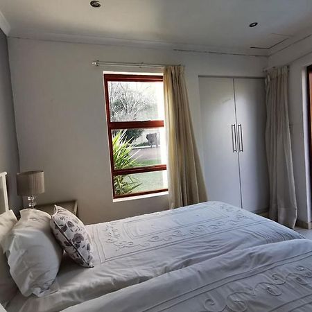 Somona Guest House Johannesburg Exteriör bild