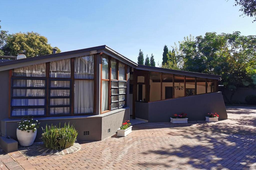 Somona Guest House Johannesburg Exteriör bild